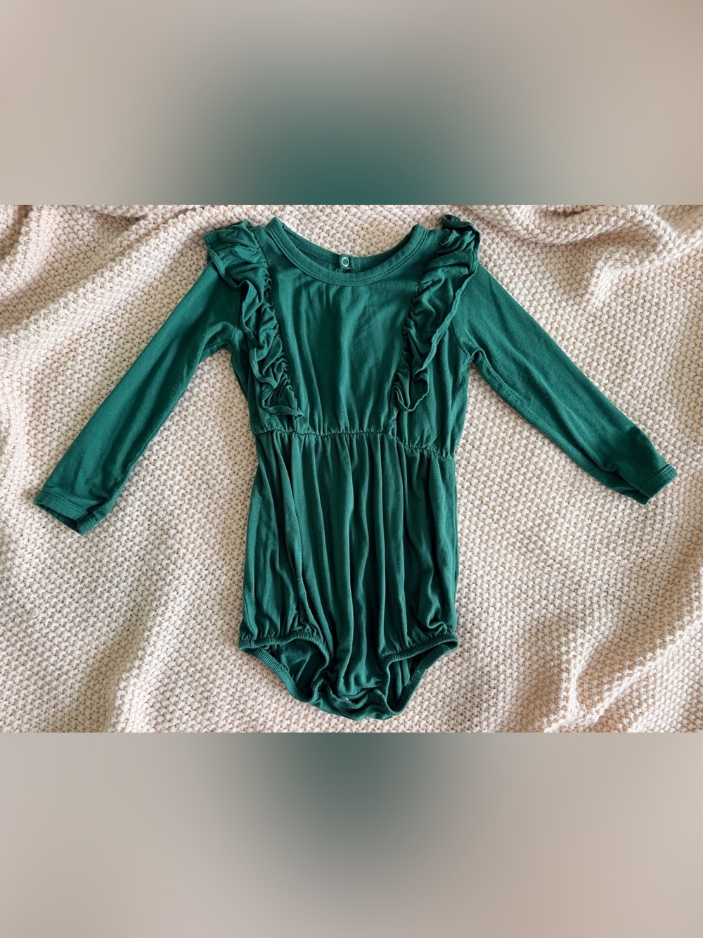 💚 Kyte Baby Ruffle Romper — 18–24M